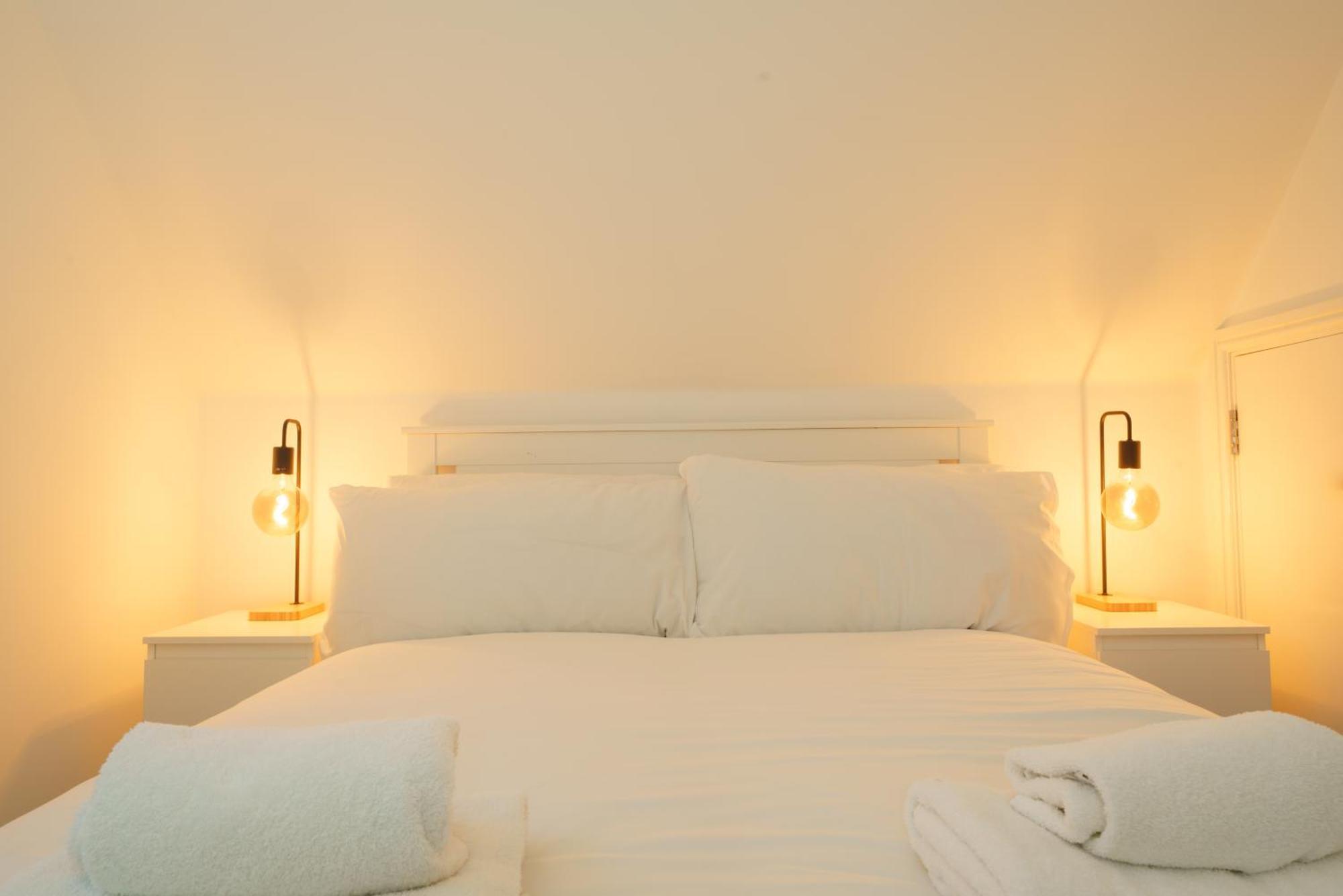 Riverside Haven In Woodbridge Extérieur photo