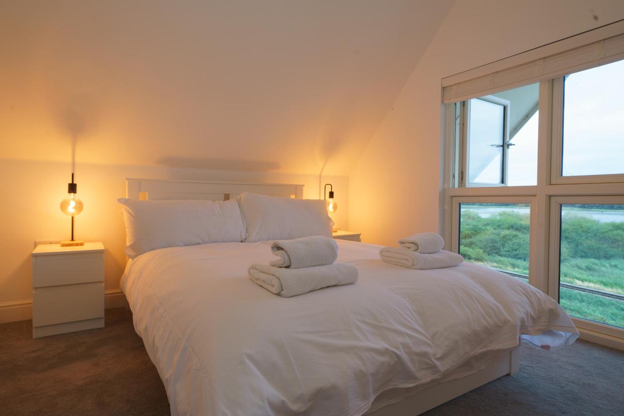 Riverside Haven In Woodbridge Extérieur photo