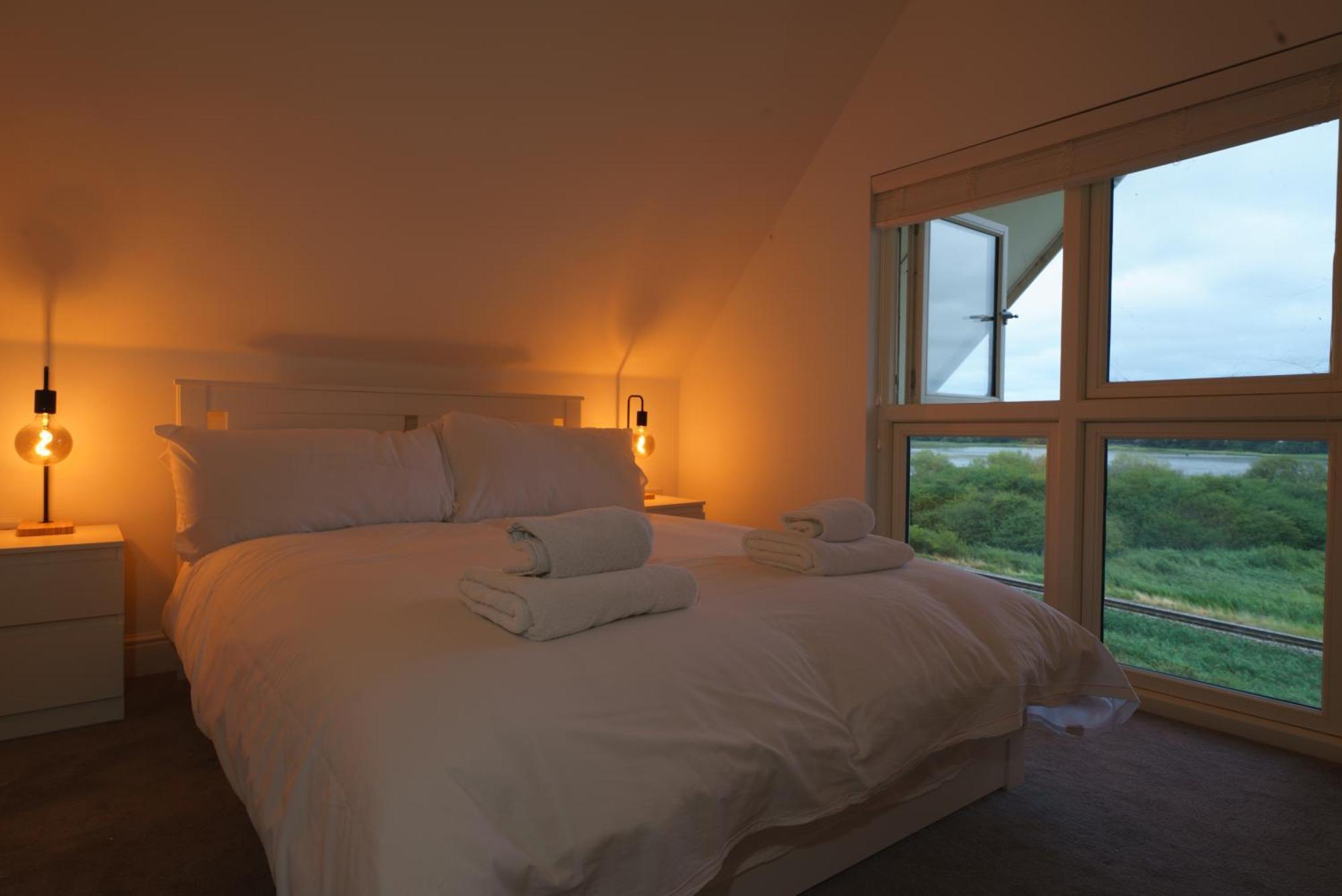 Riverside Haven In Woodbridge Extérieur photo